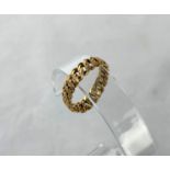 A gents yellow metal woven ring stamped '18c', size 'X', 5 gm