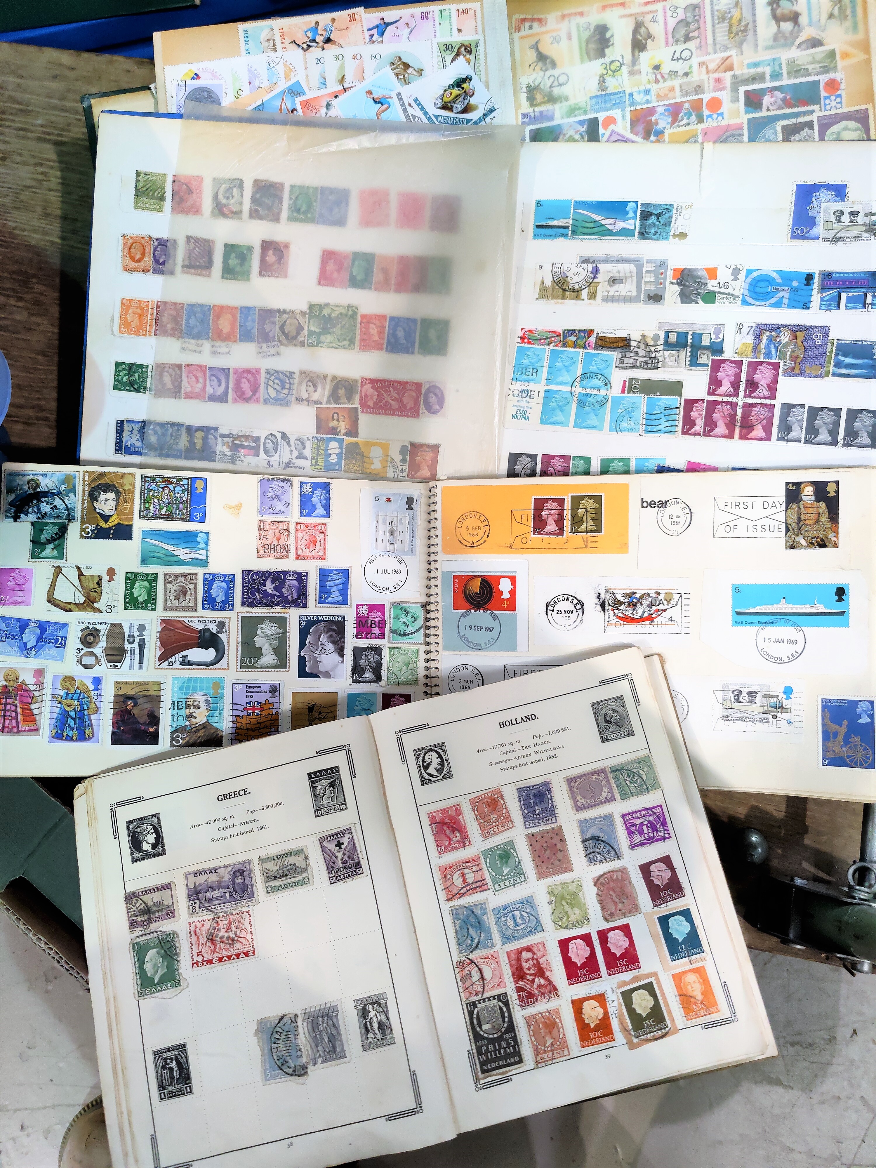A selection of stamps in albums - Image 2 of 2