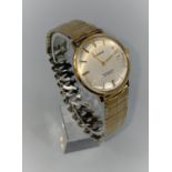 A gents vintage Accurist wristwatch on expanding strap