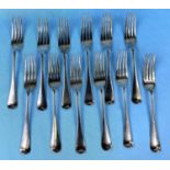 A set of 12 Georgian Old English Pattern hallmarked dinner forks, London 1805, 24.5oz