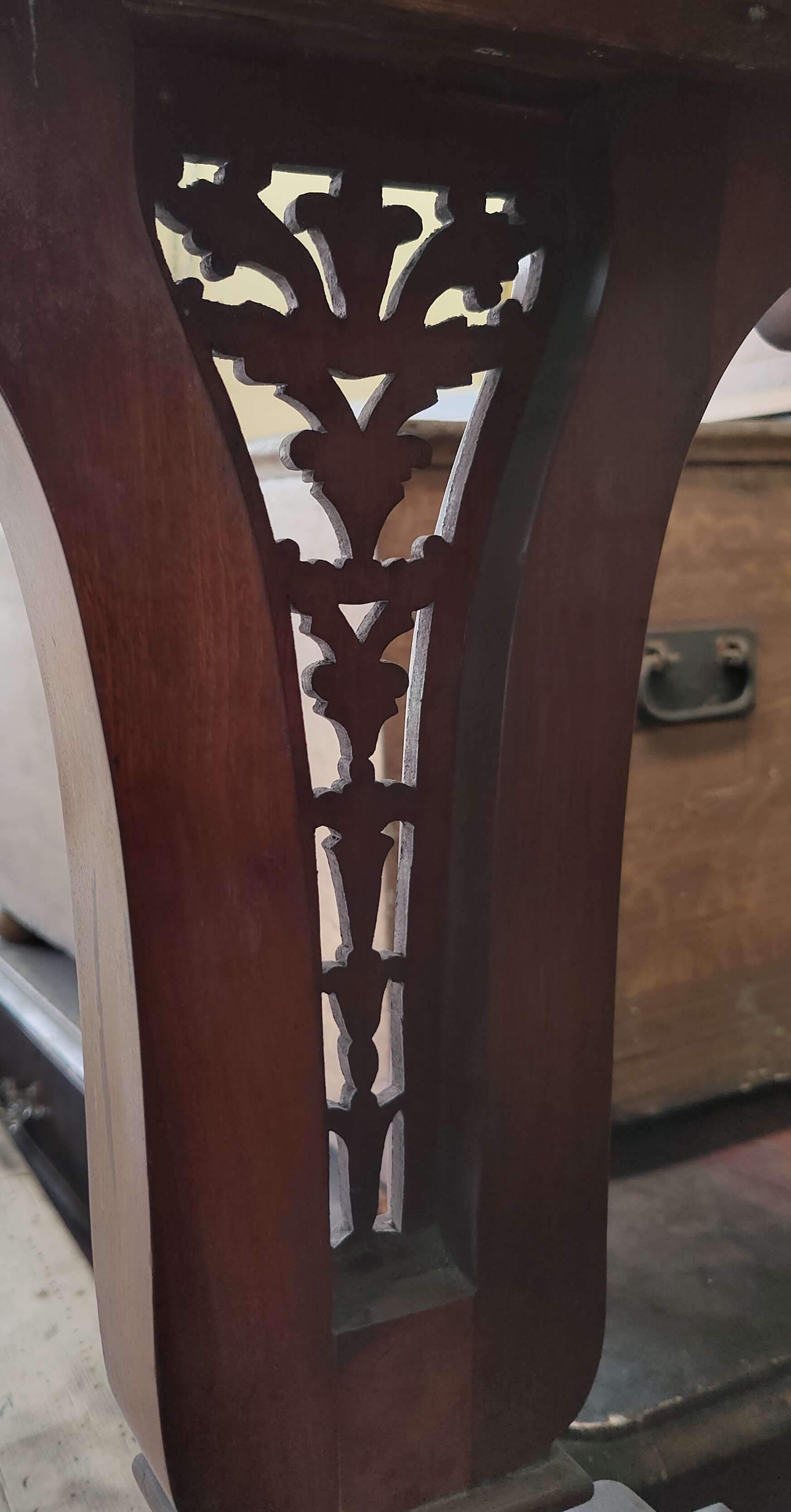 A Victorian mahogany side table/washstand with 3 frieze drawers, pierced end supports, on scroll - Image 3 of 3