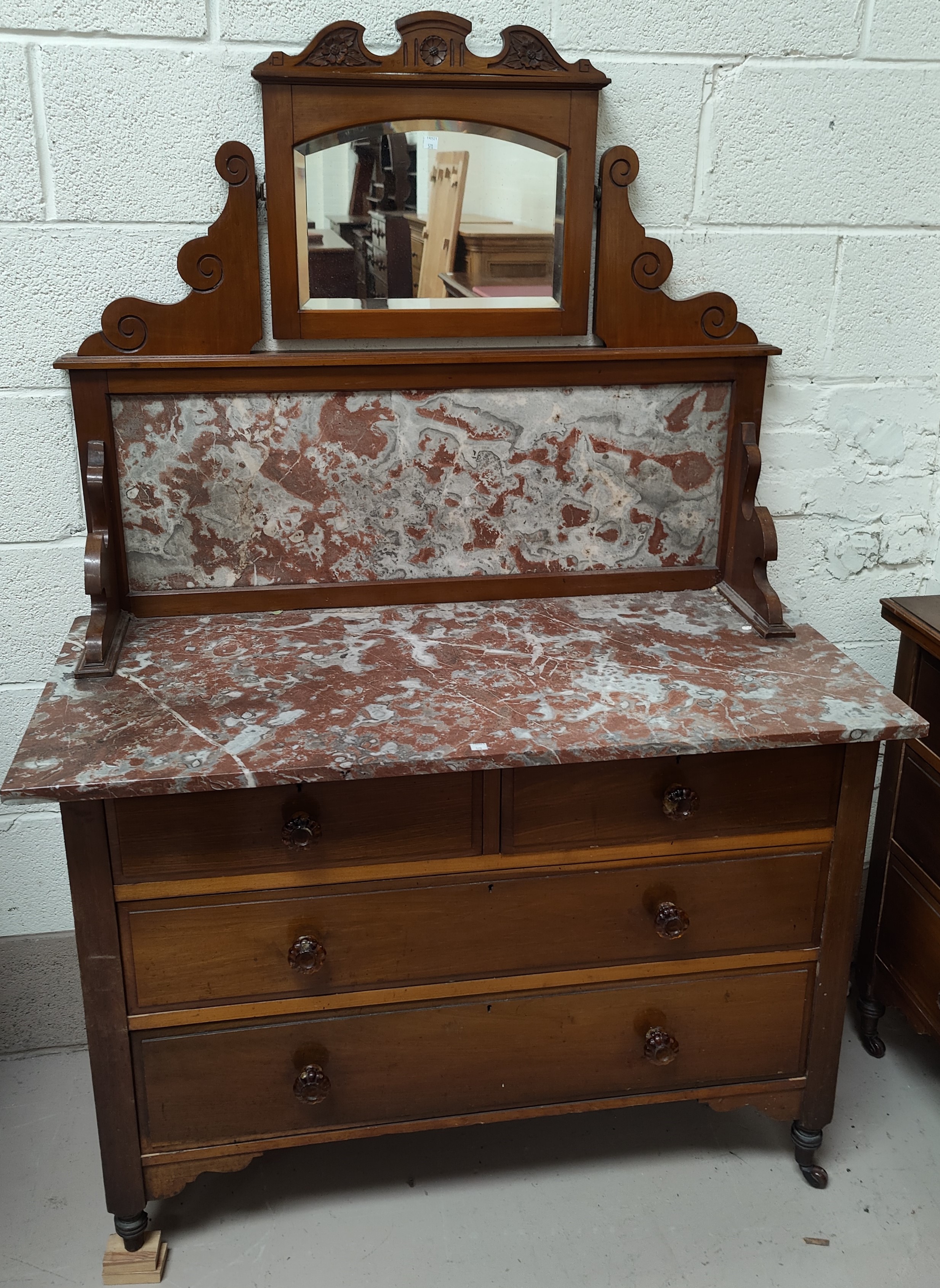 An Edwardian stained walnut 2 piece bedroom suite comprising dressing table and marble top washstand - Image 2 of 3