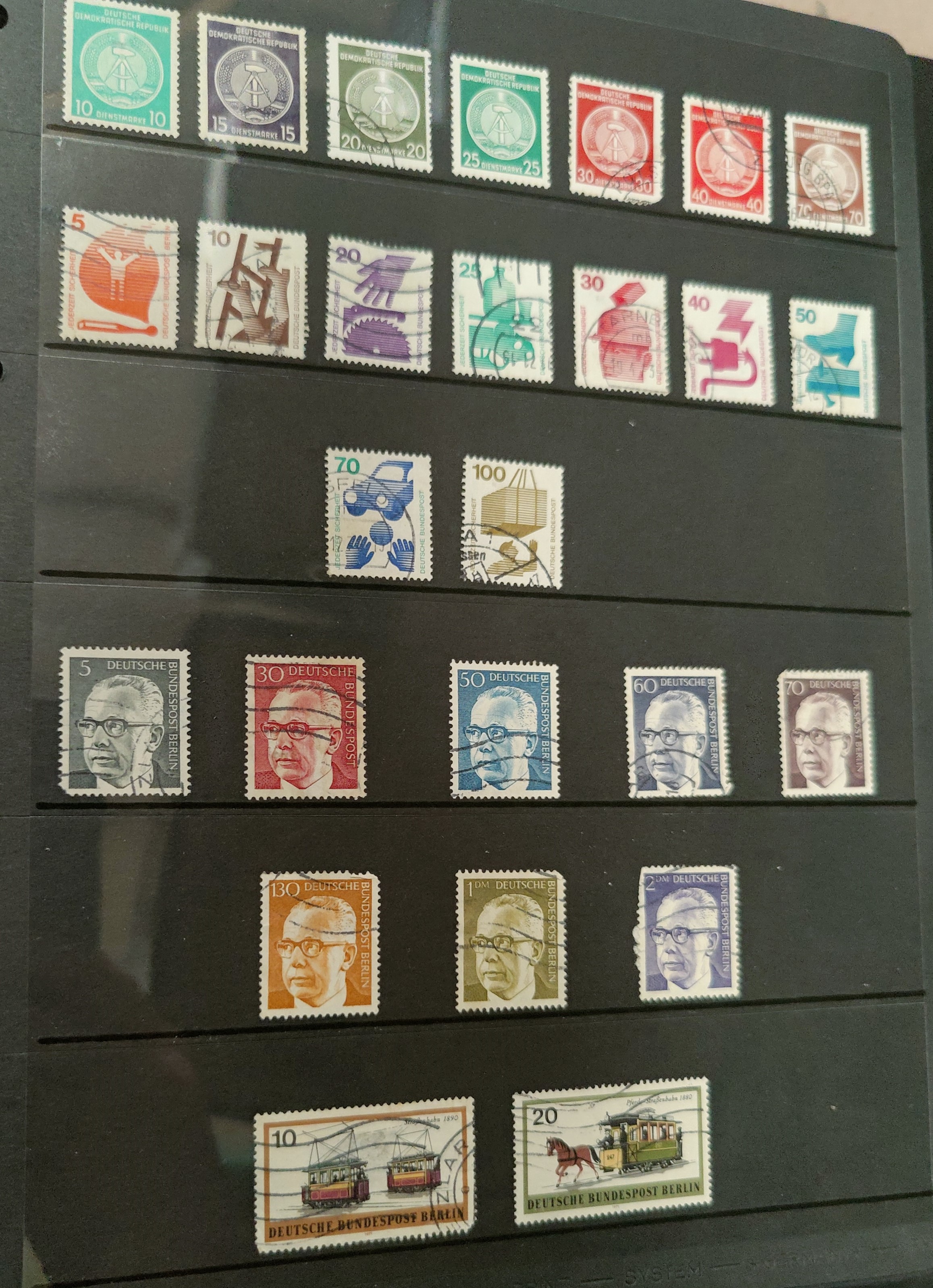 An album of stamps to include GERMANY (some 3rd Reich) and two albums, Austria, France Italy and - Image 4 of 4