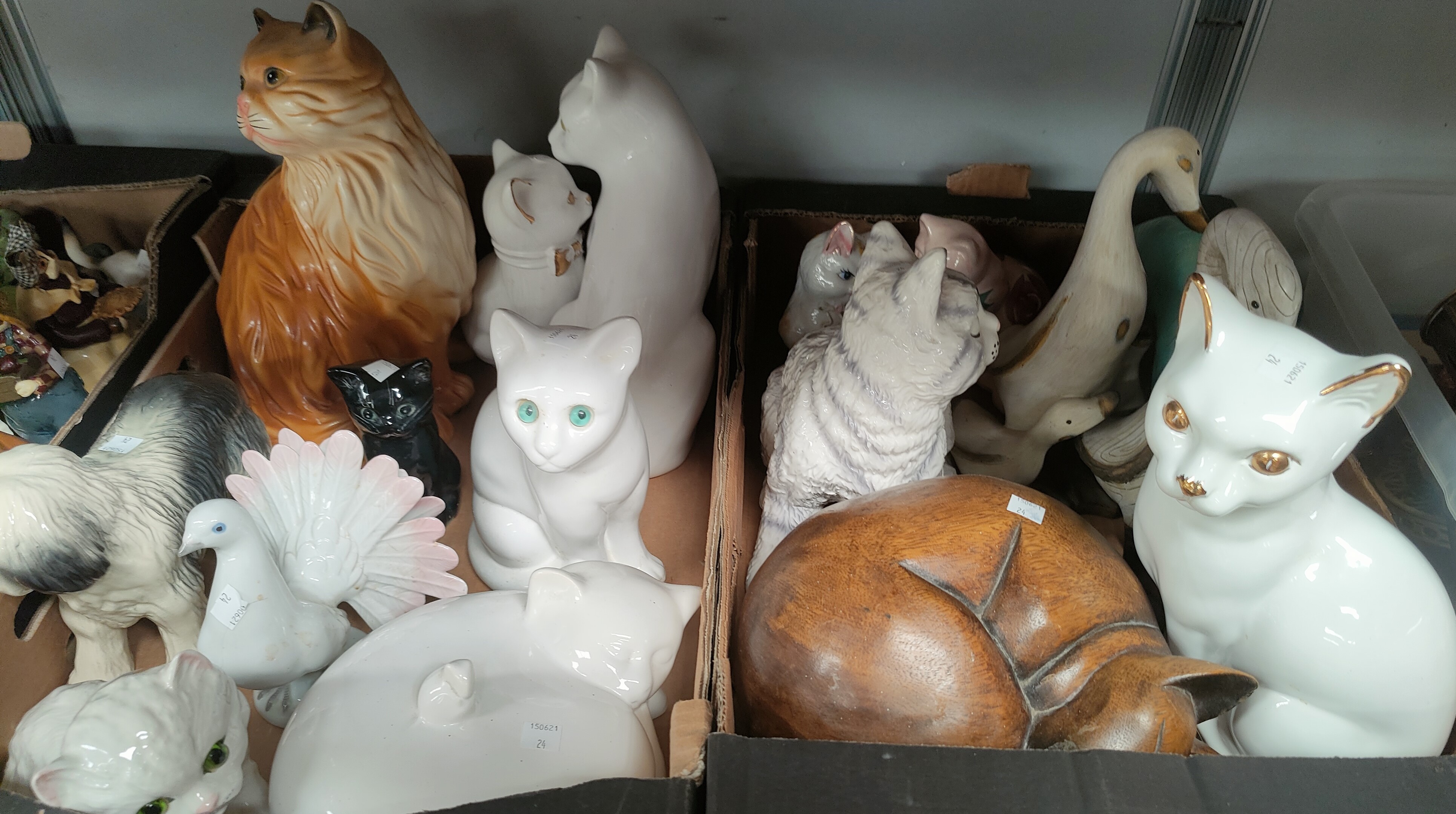 A large selection of animal figures; etc. - Image 2 of 3