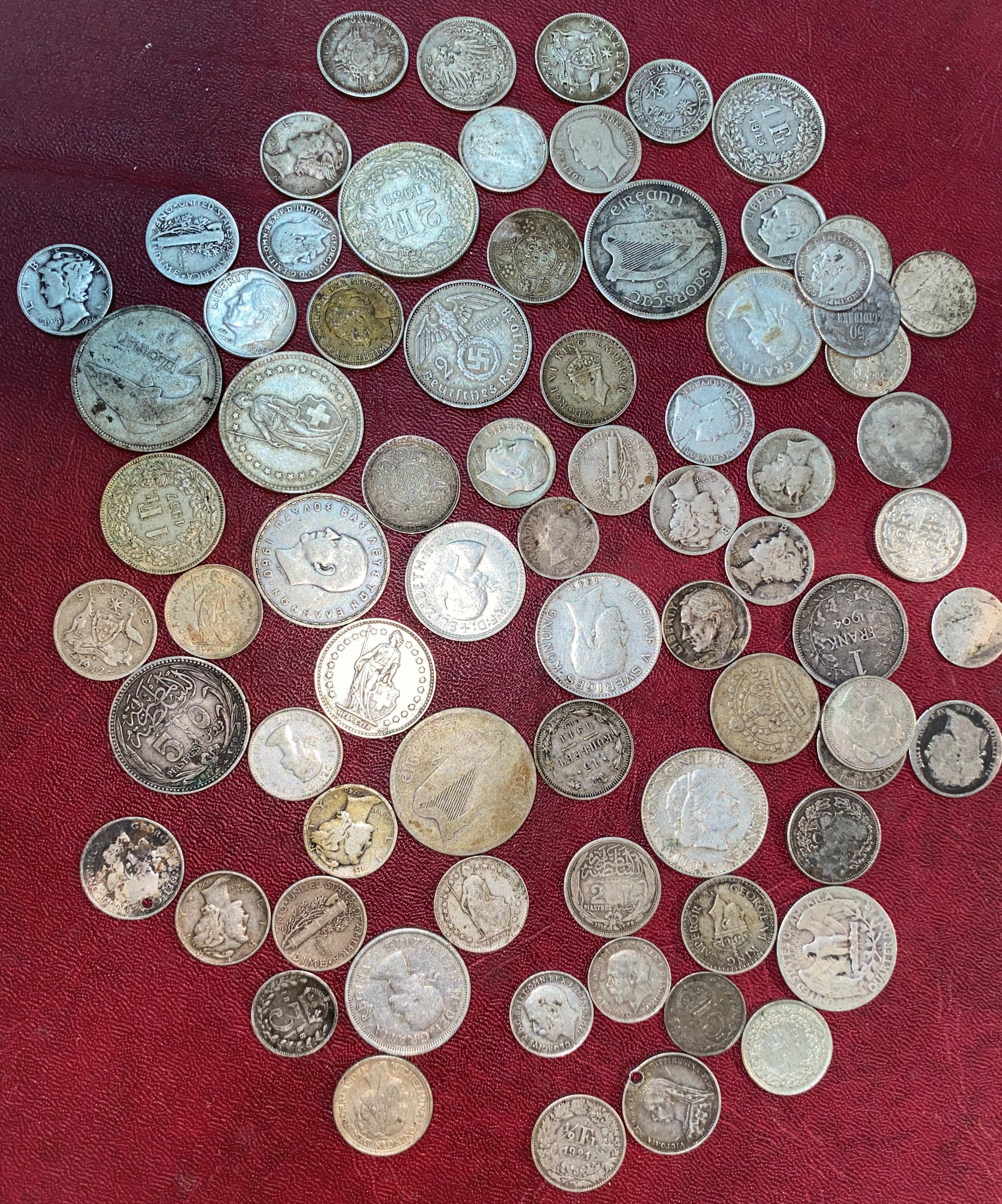 A selection of GB and foreign silver coins, 8.7oz