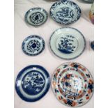 A selection of various 5 Chinese blue and white plates of different sizes and a Chinese Imari plate,