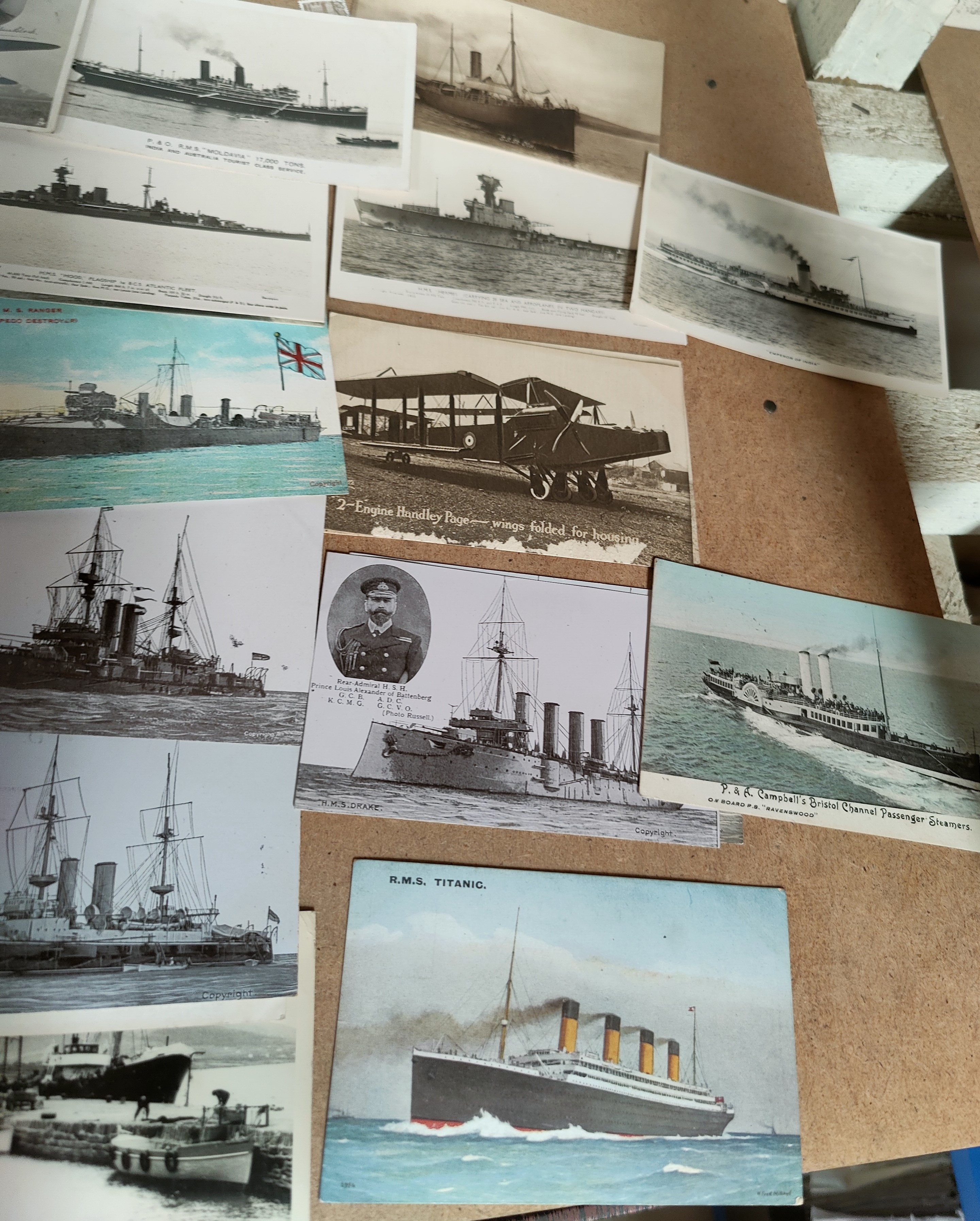 An RMS Titanic memorial postcard, other ships and 5 cards depicting Handley Page aircraft - Image 2 of 3