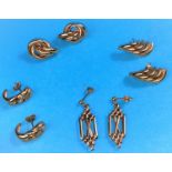 3 pairs of yellow metal earrings st 375 12gm & a similar unmarked pair