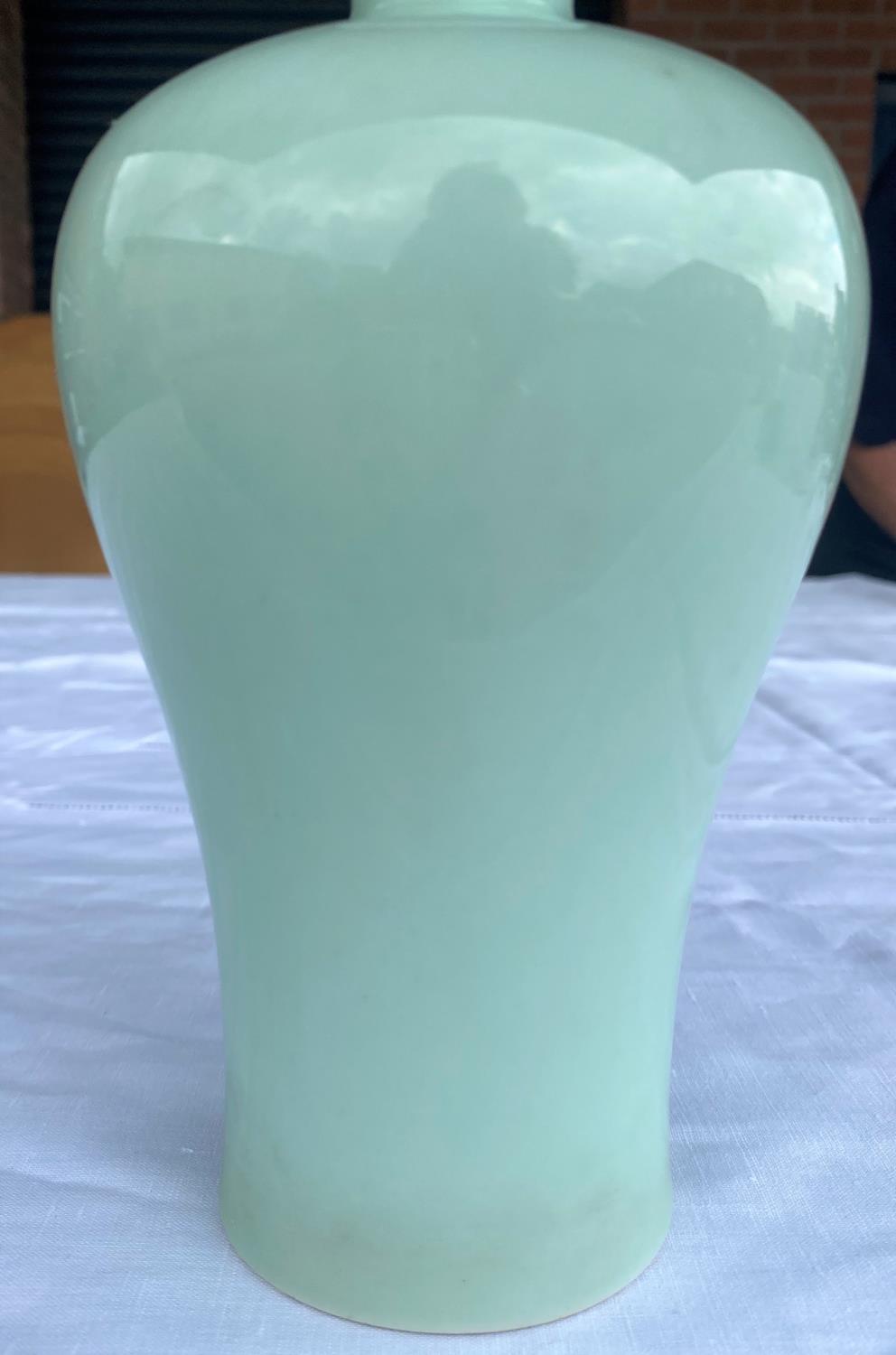 A Chinese celadon glaze inverted baluster vase , height 18cm - Image 3 of 4