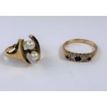 A 9 carat hallmarked gold ring set 2 pearls; a 9 carat hallmarked gold ring set blue and clear