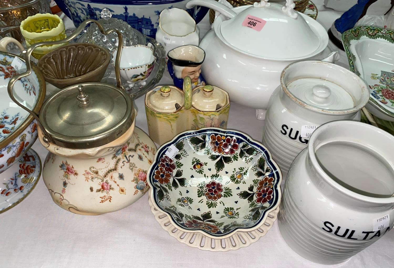 A selection of decorative china