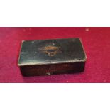 A late 19th century/early 20th century wooden hinged lidded snuff box L6.5cm