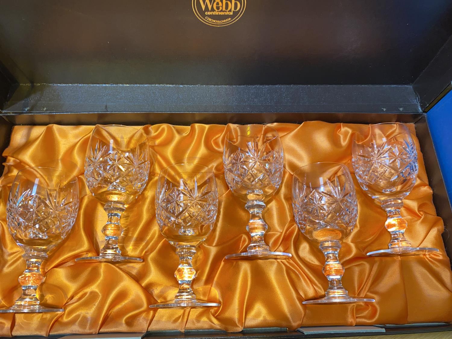 A set of four Royal Albert whiskey tumblers and two Royal Doulton brandy glasses - Image 3 of 4