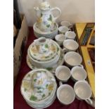 A Villeroy & Boch Geranium pattern part dinner and tea service comprising 40 pieces