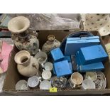 A quantity of ceramics