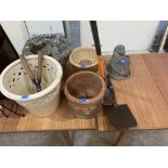 Garden pots, spade, pickaxe etc. (8)