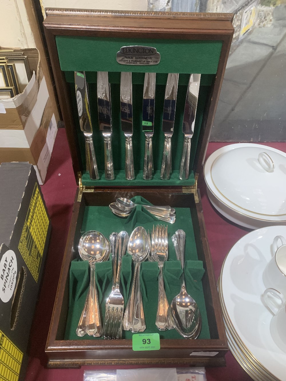 A canteen of Elkington cutlery