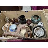 A collection of miscellaneous pottery