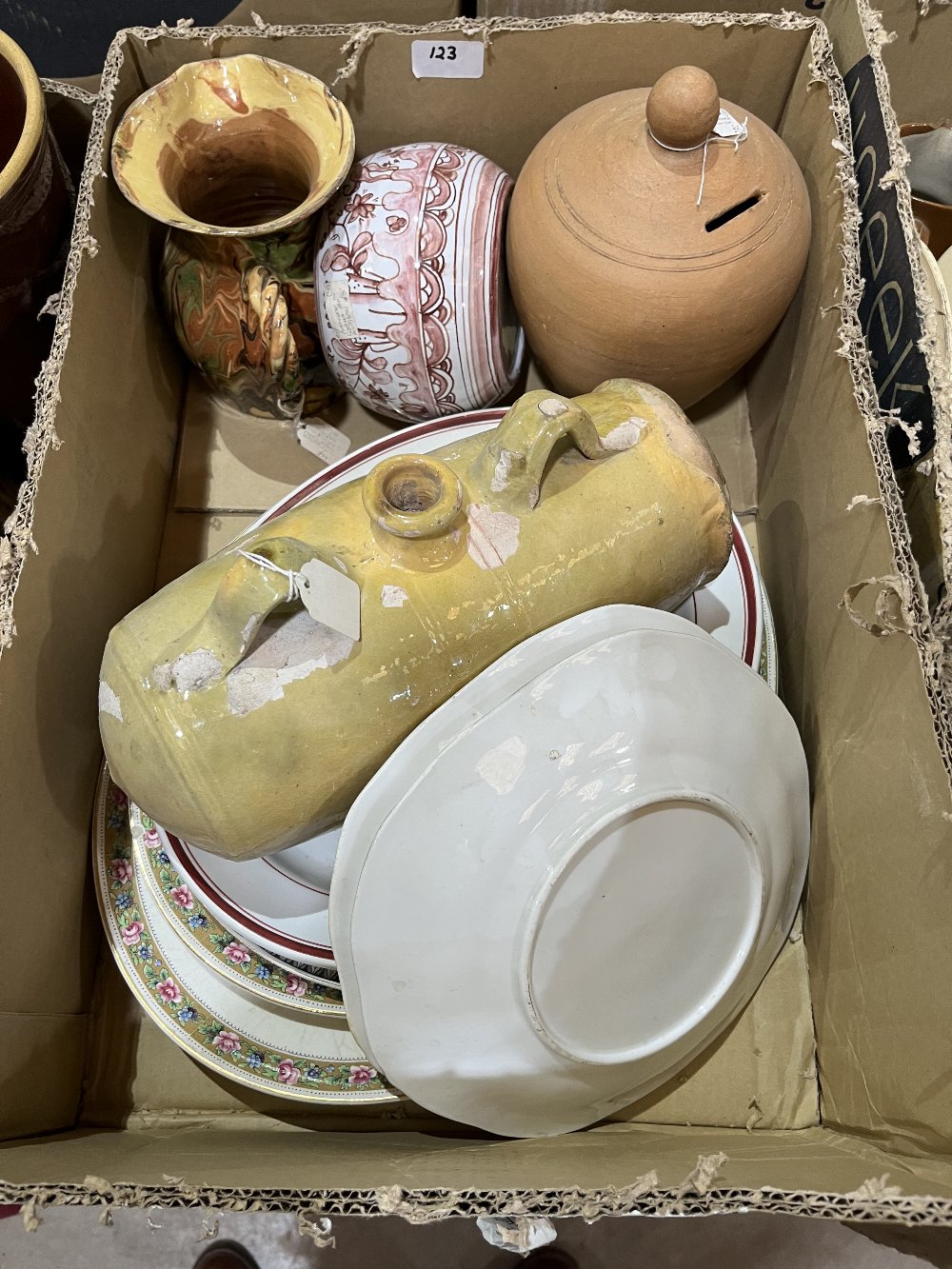 A quantity of pottery and other ceramics - Image 2 of 3