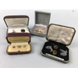 A LOT OF GOLD CUFFLINKS AND OTHER ITEMS
