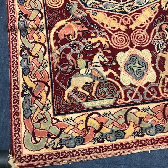 A LOT OF TWO 20TH CENTURY RUGS - Image 3 of 3