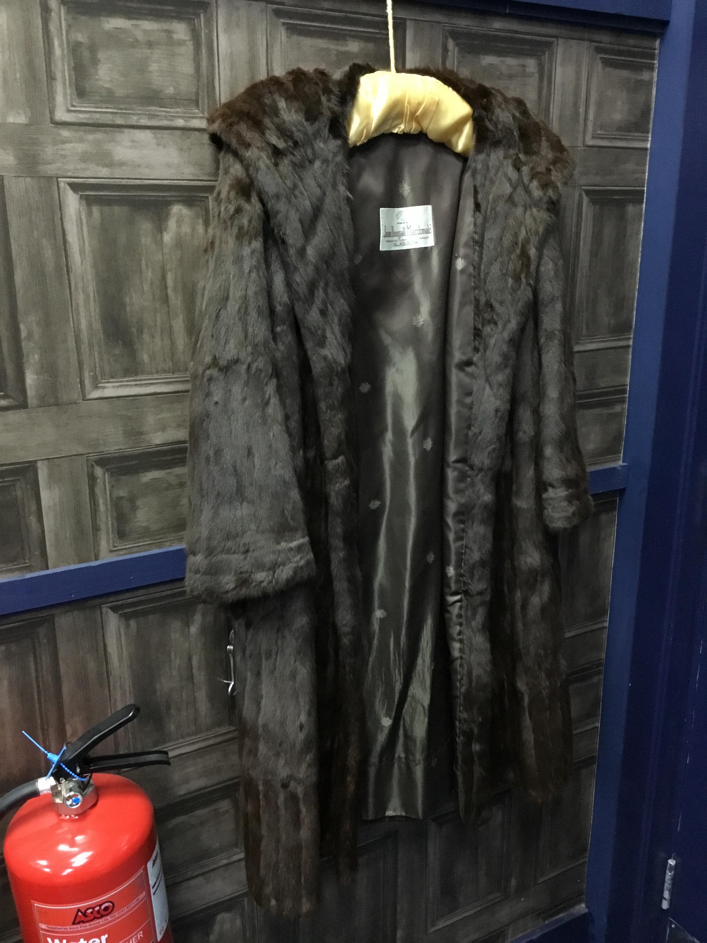 A LOT OF THREE VINTAGE FUR COATS - Image 2 of 3