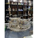 A LOT OF SILVER PLATED WARE, INCLUDING CUTLERY