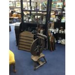 A 20TH CENTURY MAHOGANY SPINNING WHEEL