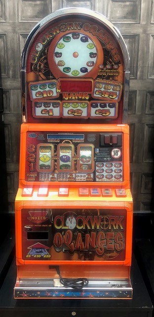 A CASINO MODEL, DOME TOPPED 'CLOCKWORK ORANGES' £35 JACKPOT FRUIT MACHINE - Image 2 of 2
