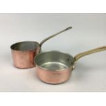 A COLLECTION OF EARLY 20TH CENTURY COPPER KITCHEN UTENSILS