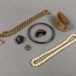 A COLLECTION OF COSTUME JEWELLERY