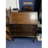 AN EARLY 20TH CENTURY MAHOGANY BUREAU