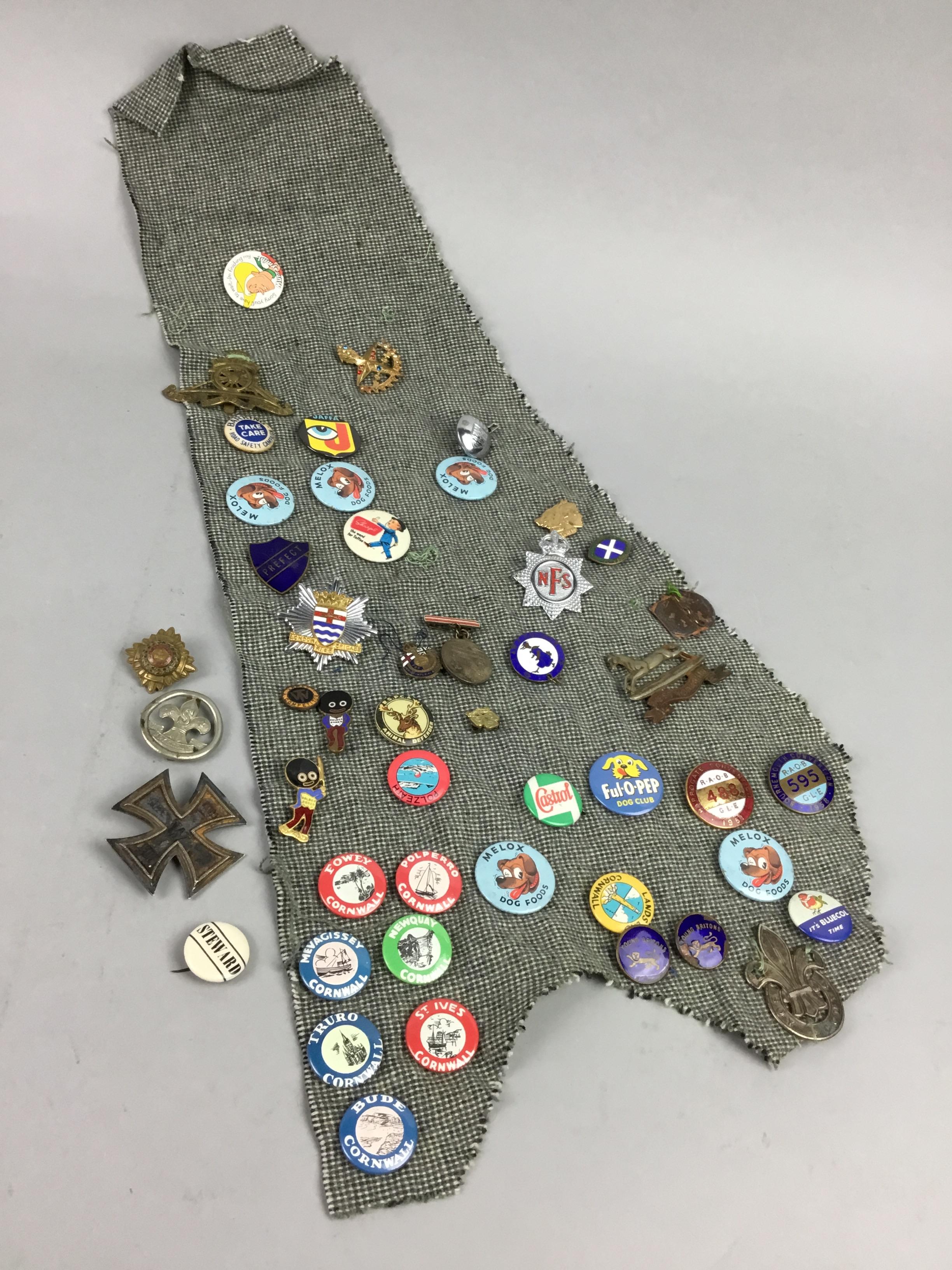 A COLLECTION OF ENAMEL BADGES, BUTTONS AND DRESS WATCHES