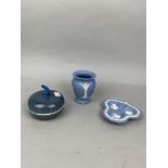 A WEDGWOOD JASPERWARE VASE AND OTHER CERAMICS