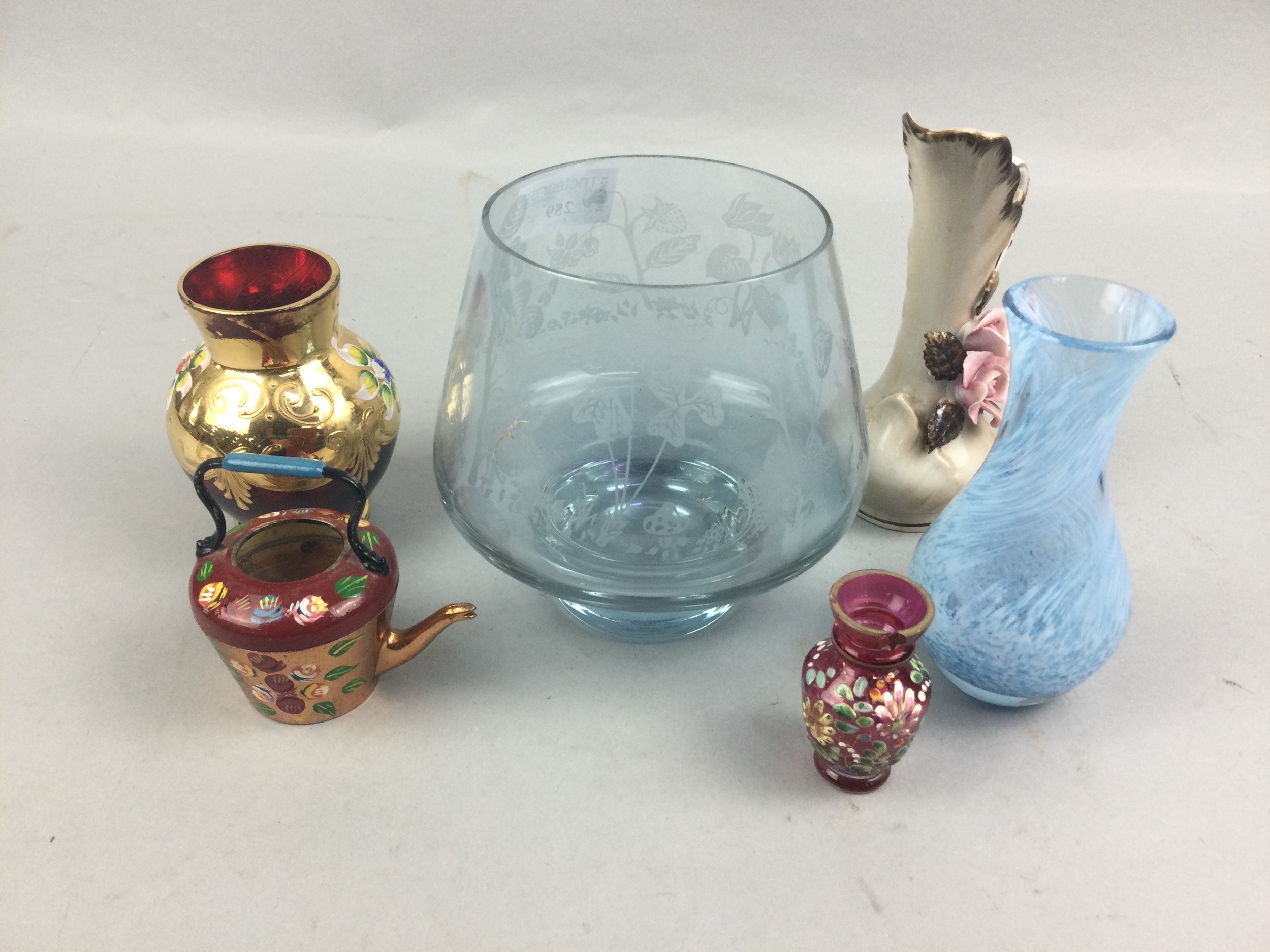 A CAITHNESS GLASS VASE AND OTHER ITEMS