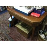 AN EARLY 19TH CENTURY INLAID MAHOGANY TURNOVER TEA TABLE