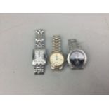 A GENTLEMAN'S SEIKO QUARTZ CHRONOGRAPH WRIST WATCH AND TWO OTHERS