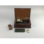 AN EARLY 20TH CENTURY GOLD PLATED POCKET WATCH AND OTHER OBJECTS