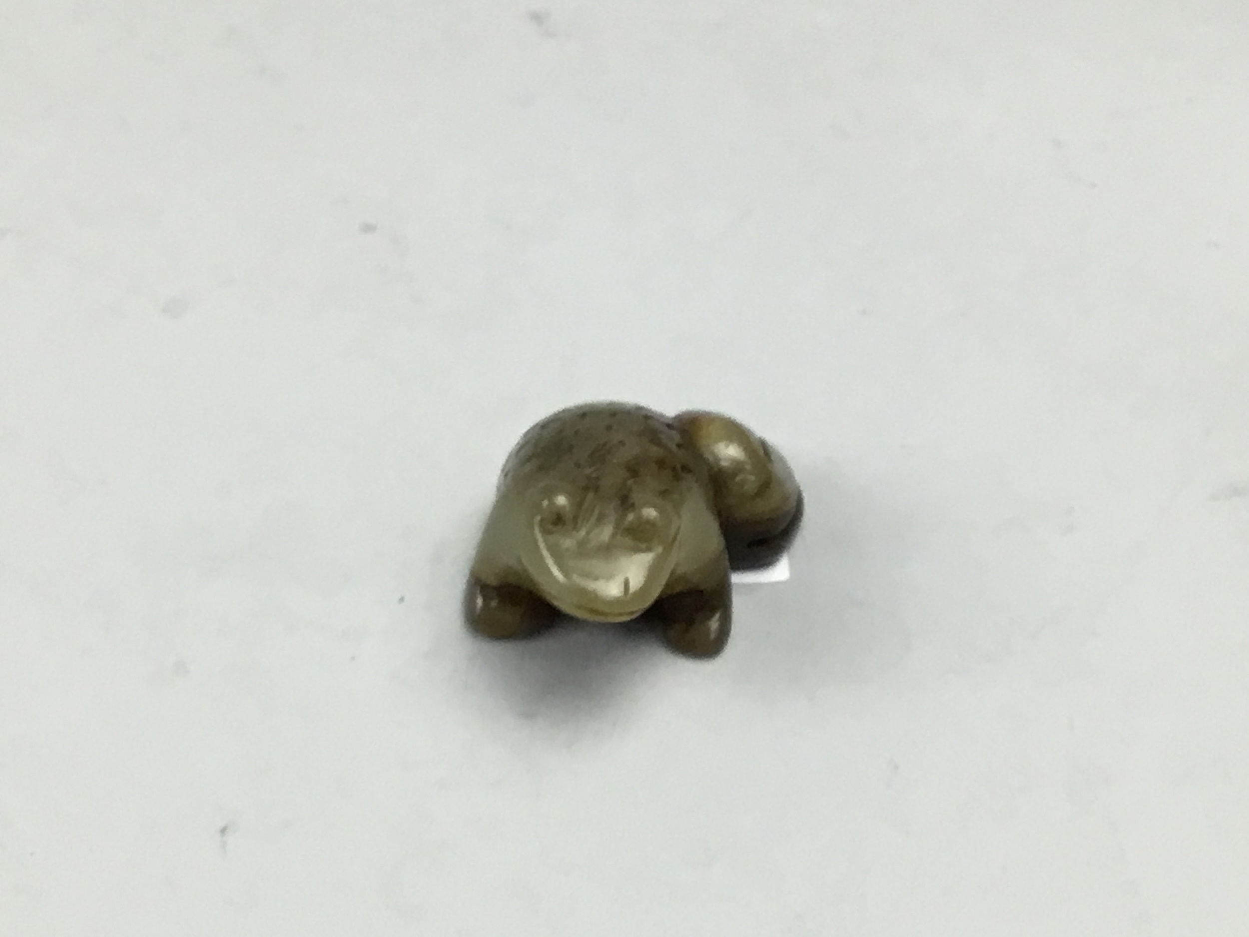 A GREEN HARDSTONE FROG