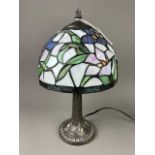 A TIFFANY STYLE TABLE LAMP