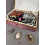 A COLLECTION OF COSTUME JEWELLERY