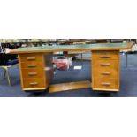 A RETRO OAK KNEEHOLE DESK