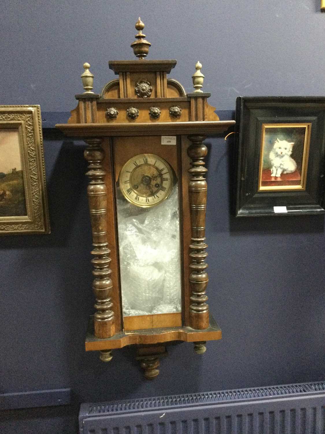 A LATE 19TH/EARLY 20TH CENTURY VIENNA WALL CLOCK