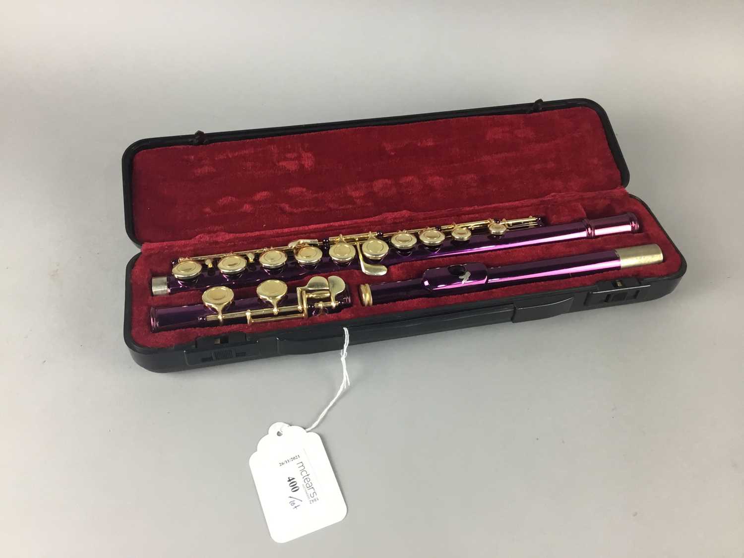 A FLUTE IN FITTED CASE