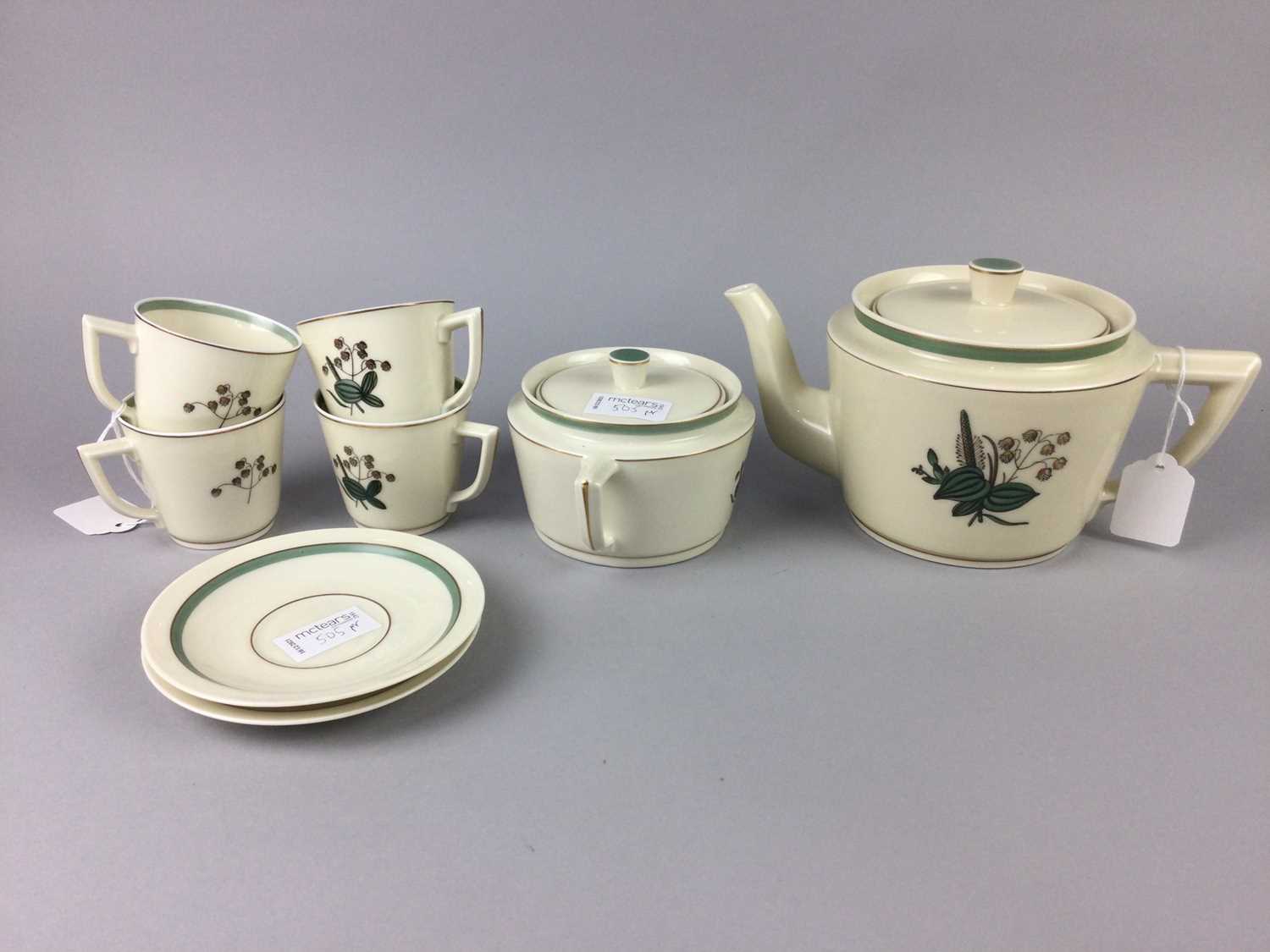 A ROYAL COPENHAGEN 'HJERTEGRAES' TEA SERVICE