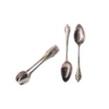 A CASED SET OF TWELVE SILVER TEASPOONS AND TONGS