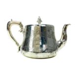 AN EARLY VICTORIAN SILVER TEA POT