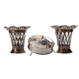 A PAIR OF EDWARD VII SILVER VASE SLEEVES