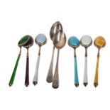 A SET OF SIX NORWEGIAN SILVER GILT AND GUILLOCHE ENAMEL TEA SPOONS