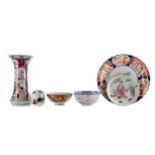 A JAPANESE IMARI VASE, PLATES AND OTHER ITEMS